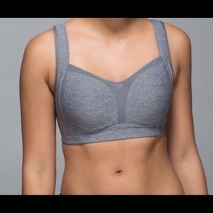 Lululemon tata tamer 34D